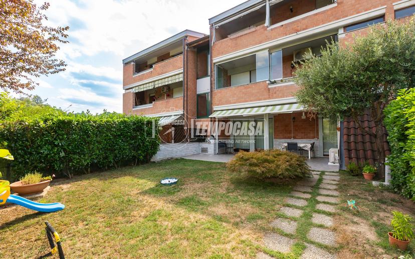 Quadrilocale in Via Lorenzini 2, Gassino Torinese — foto 2 di 5