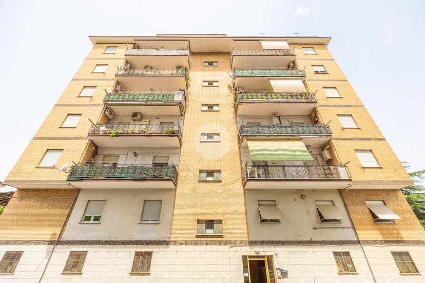 Trilocale in Strada Paterno 89, Tivoli