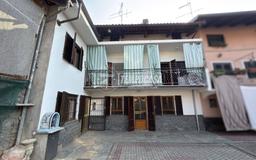 Casa indipendente in Via Eritrea, Pavone Canavese
