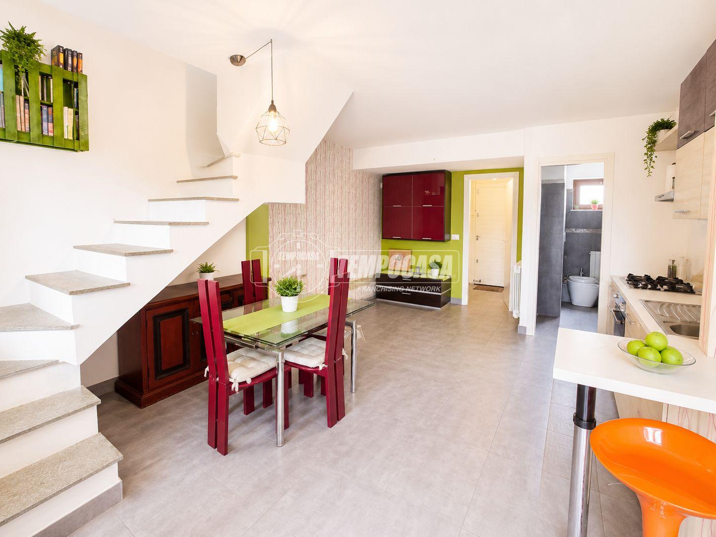 Villa a schiera in Via (Argentera) Via Mastri, Rivarolo Canavese