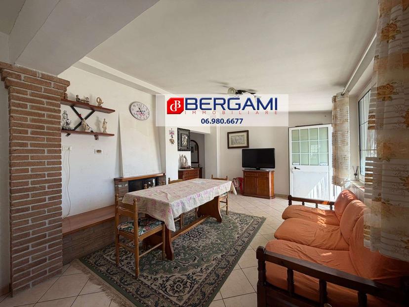 Villa unifamiliare in Via della Spadellata 21, Anzio