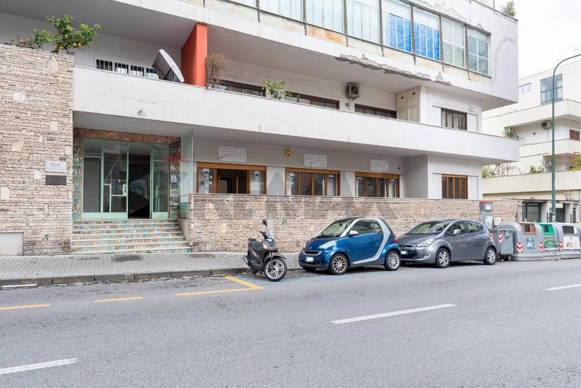 Quadrilocale in Via Michelangelo Schipa 118, Napoli