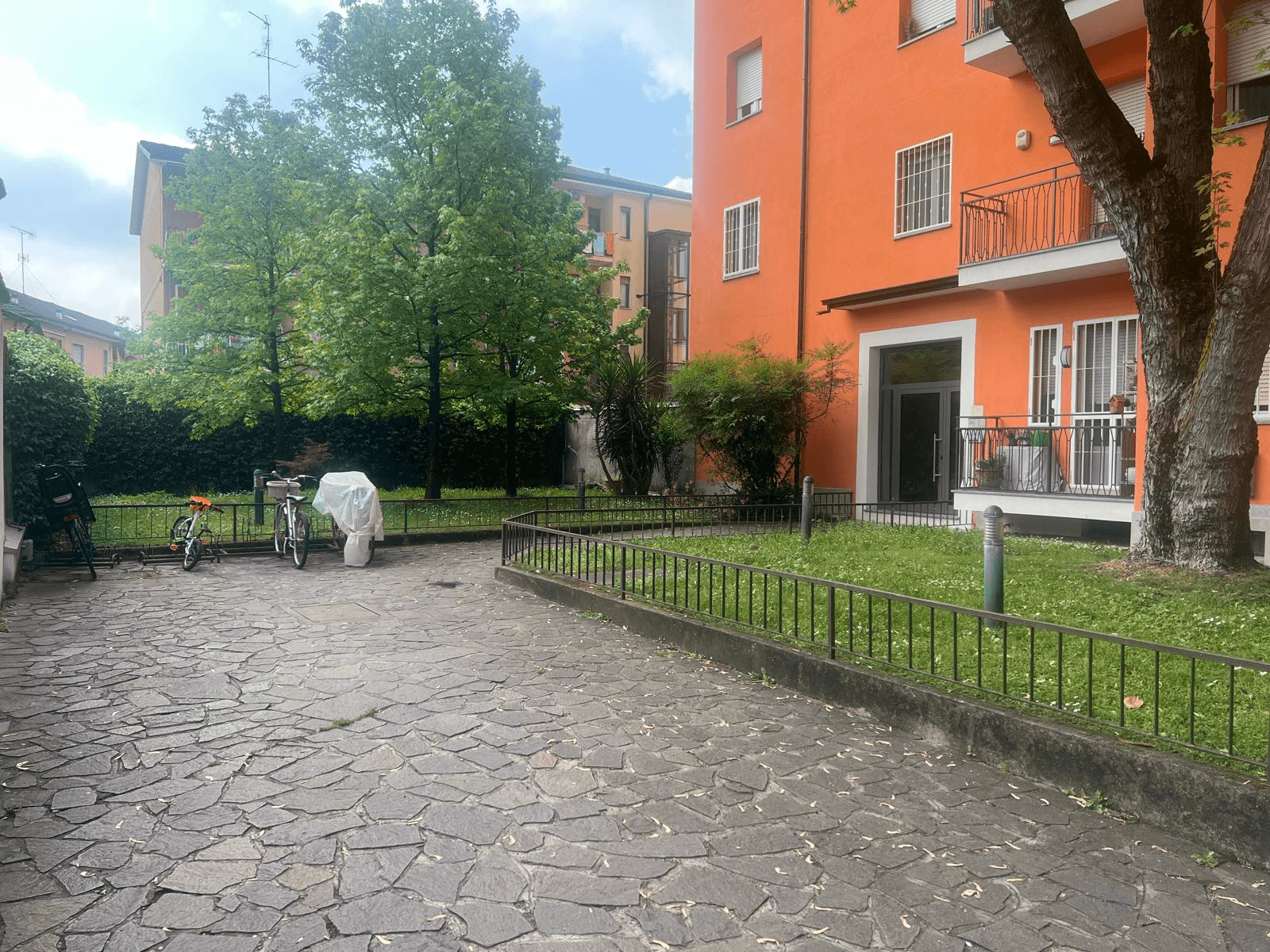 Trilocale in Via Mosè Bianchi 5, Cernusco sul Naviglio