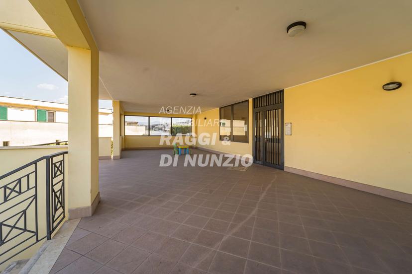 Quadrilocale in Via Giovanni Silvestri 30, Roma