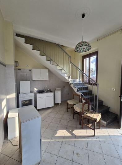 Villa a schiera in Via Alberto da Giussano 10, Canegrate — foto 3 di 5