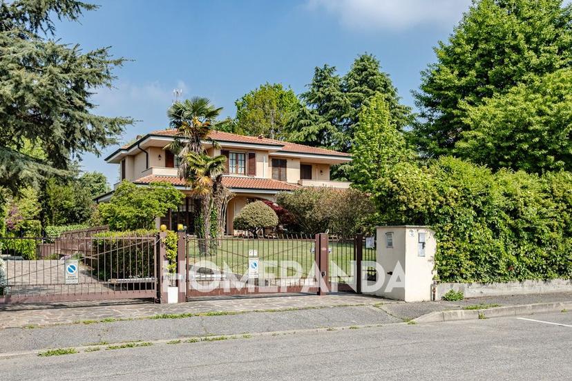 Villa a schiera in Via Don G. Bosco 8, Liscate