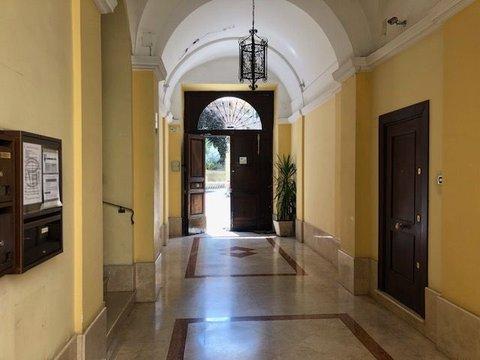 Bilocale in Via Emilio Morosini, Trastevere, Roma