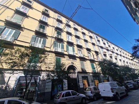 Appartamento in Via Duomo, 64, San Lorenzo, Napoli