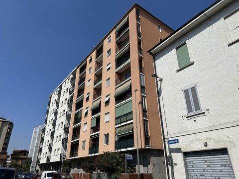 Trilocale in Via Giuseppe Garibaldi, 120, Cinisello, Cinisello Balsamo