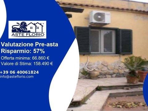 Villa in Via Paganico, 77, Via Appia Sud - Pratolungo - Carbonara, Velletri