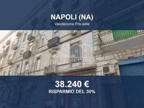 Bilocale in Via Marco Aurelio Severino, 39, San Carlo all'Arena-Ponti Rossi, Napoli