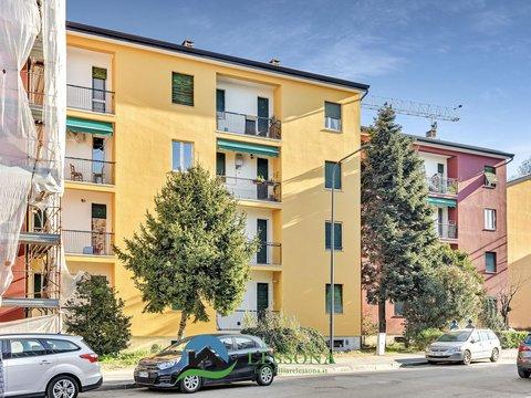 Trilocale in Via Valsassina, 18, Vialba, Milano