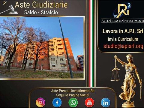 Quadrilocale in Via degli Umiliati, 51, Ponte Lambro, Milano