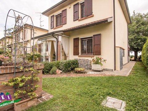 Villa in Via Savena Inferiore, Minerbio