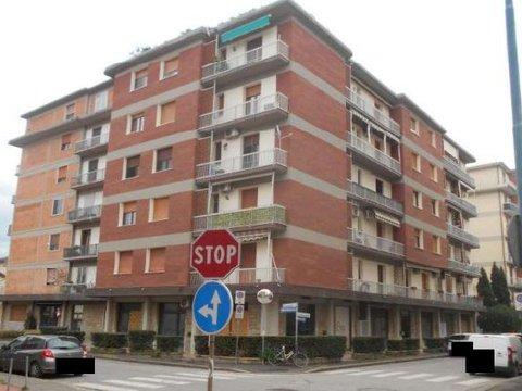 Trilocale in Via Amilcare Ponchielli, Centro, Campi Bisenzio