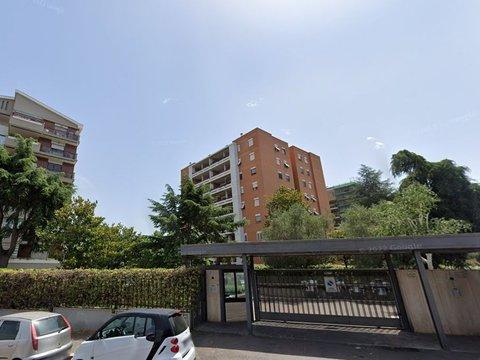 Bilocale in via Mar della Cina, 170, Eur Torrino - Tor di Valle, Roma