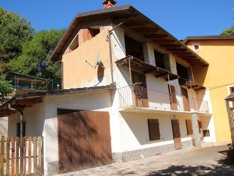 Casa indipendente in Borgata Gischia Monterossino, 2, Giaveno