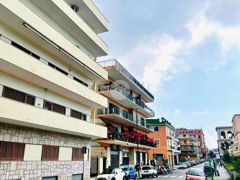 Bilocale in Via Arco Mirelli, 31, Chiaia-Mergellina, Napoli