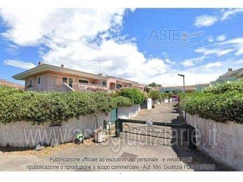 Trilocale in Via dei Platani, 80, Villa Claudia, Anzio