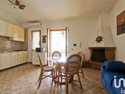 Villa in Via delle Kenzie, Villa Claudia, Anzio