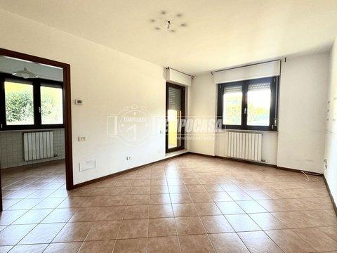 Trilocale in Via della Cooperazione, 116, Rozzano