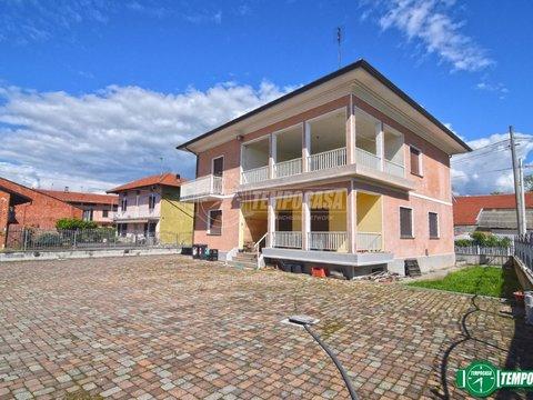 Casa indipendente in via Giuseppe Destefanis, 40, Vauda Canavese