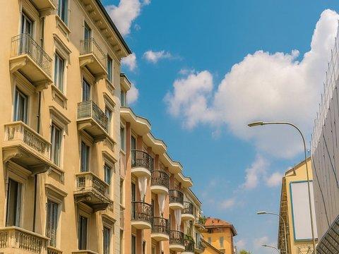 Trilocale in Via Francesco Cigna, 77, Aurora, Torino