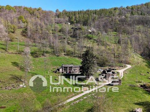 Casa indipendente in Località Barfè, s.n.c, Angrogna