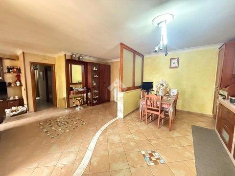 Trilocale in Via Enrico de Nicola, 3, Melito di Napoli