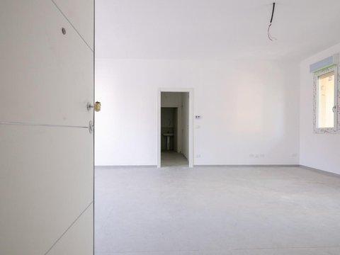 Appartamento in Via della Repubblica, Centro, Cascina