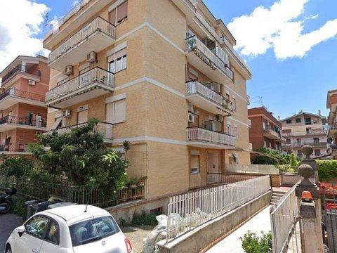 Trilocale in Via Motta Visconti, 37, Palmarola - Casal del Marmo, Roma
