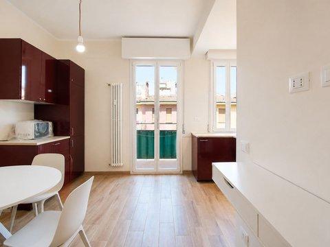 Trilocale in Via Francesco Baracca, 7, Saffi, Bologna