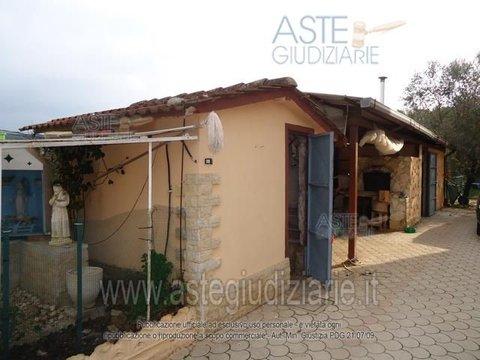 Appartamento in Via Susini, 3, Ariccia