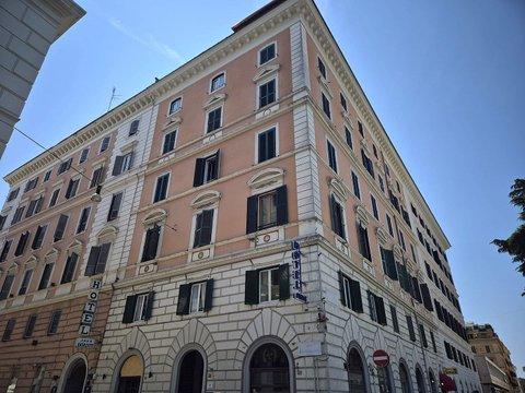 Quadrilocale in via Castelfidardo, 51, Termini - Castro Pretorio, Roma
