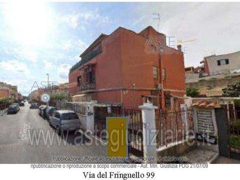 Appartamento in Via del Fringuello, 99, Torre Maura, Roma