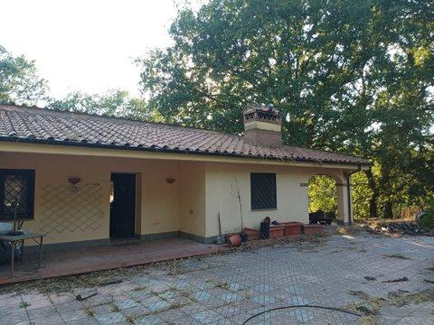 Villa in Strada di Macchiano, s.n.c, Campagnano di Roma