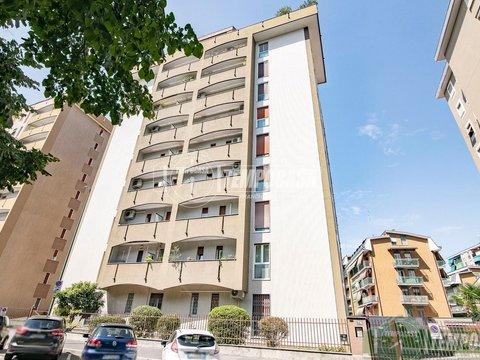 Quadrilocale in Via la Fratta, 74, Rondinella-Baraggia-Restellone, Sesto San Giovanni