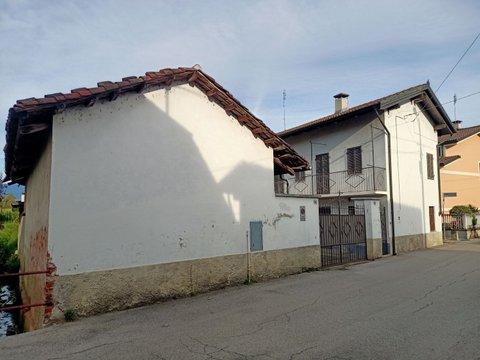 Casa indipendente in Via Beati Franco e Desiderio, 16, Villafranca Piemonte