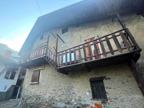 Casa indipendente in Borgata Serre, 10, Inverso Pinasca