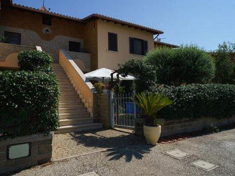 Villetta a schiera in Via delle Acacie, 48, Capena