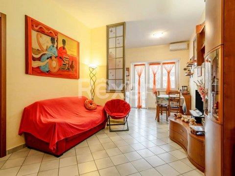 Trilocale in via Alessandro Piola Caselli, 124, Ostia Levante, Roma
