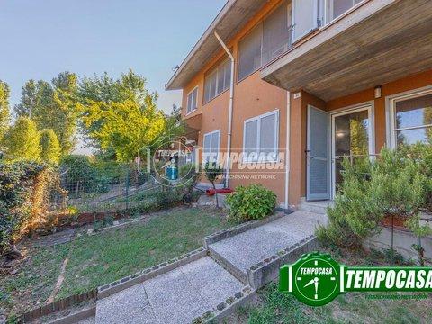Villetta a schiera in Via Pietro Nenni, Locate Triulzi