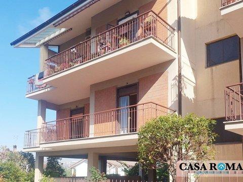 Quadrilocale in Via Villadossola, Belvedere Montello - Monte del Marmo, Roma