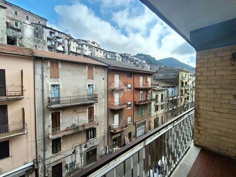 Trilocale in Via Giacomo Matteotti, 9, Carpineto Romano