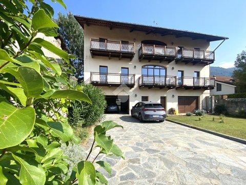 Casa indipendente in Via Pozzo, 33, Borgofranco d'Ivrea