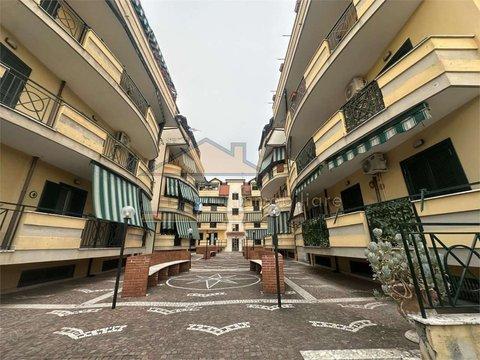 Trilocale in Via Ippolito Nievo, s.n.c, Zona Madonna delle Grazie, Giugliano in Campania