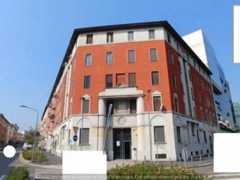 Trilocale in Via Polesine, 25, Corvetto, Milano