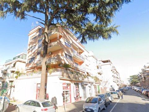 Trilocale in Viale Palmiro Togliatti, 750, Centocelle, Roma