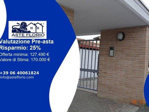 Trilocale in Via F.lli Cervi, 10, Villarbasse
