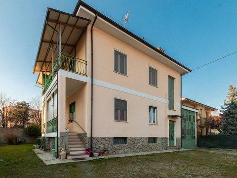 Villa in via Giuseppe Giusti, 16, Orbassano